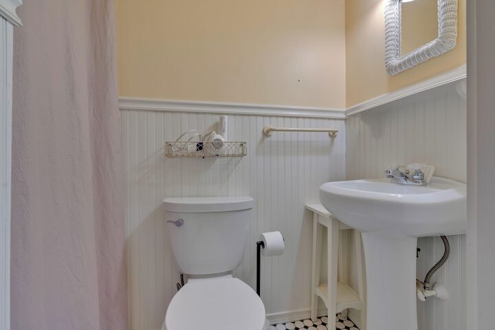 The James Place Inn B & B