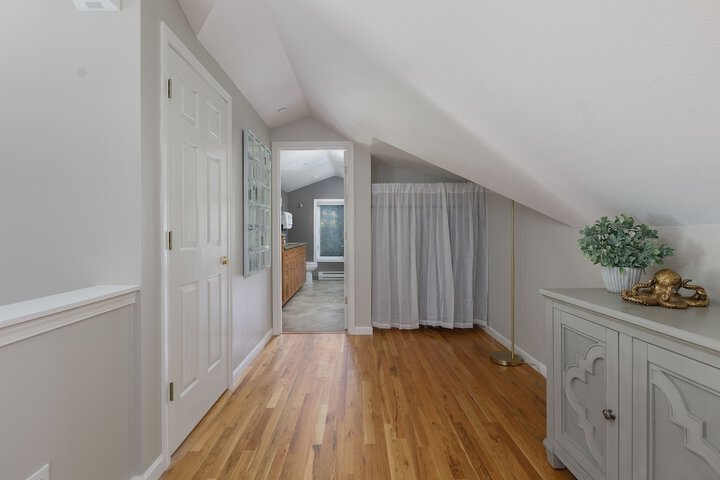 Room 45 of 73