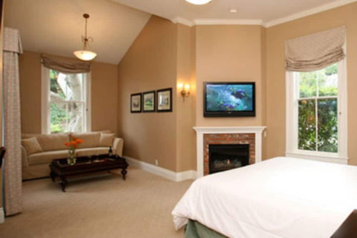 Room 21 of 31