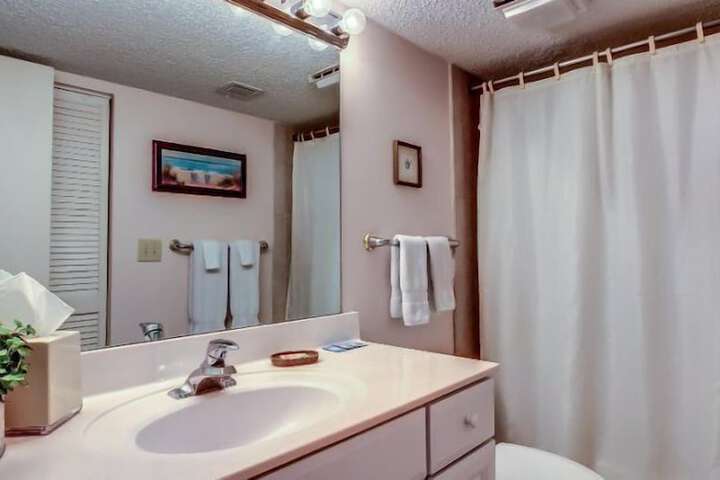 Room 11 of 23
