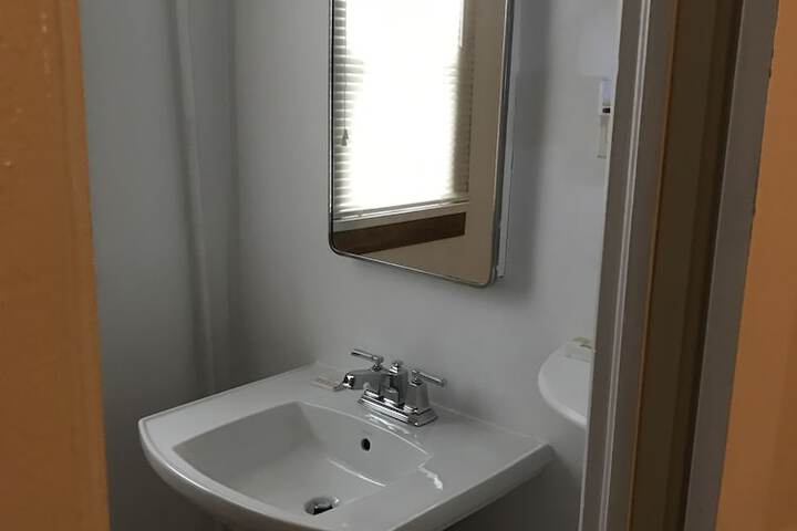 Room 56 of 98