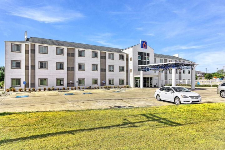 Hotel 6 of 36