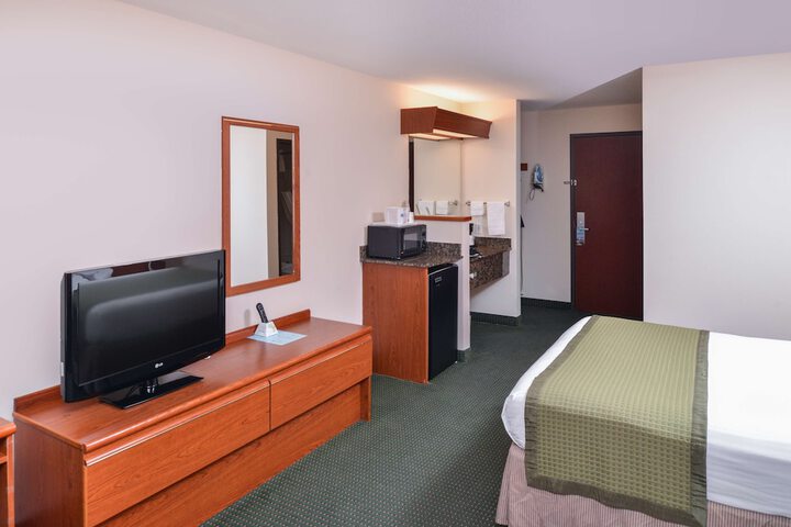 Room 81 of 149