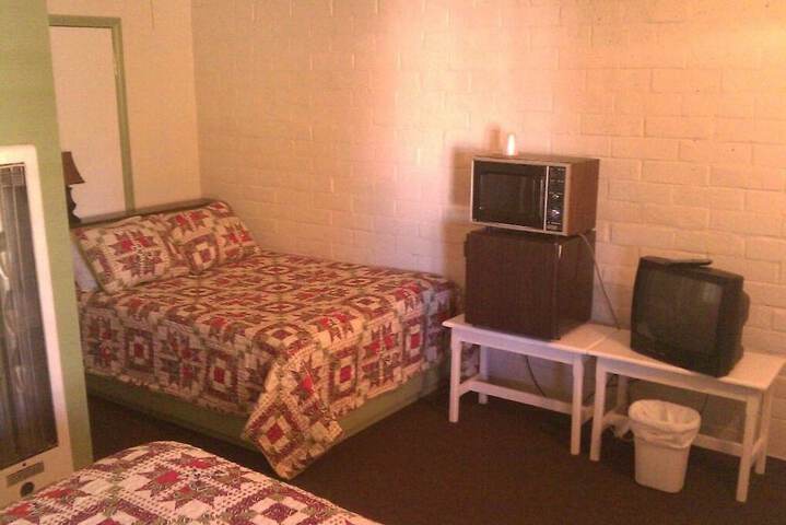Ranch Motel