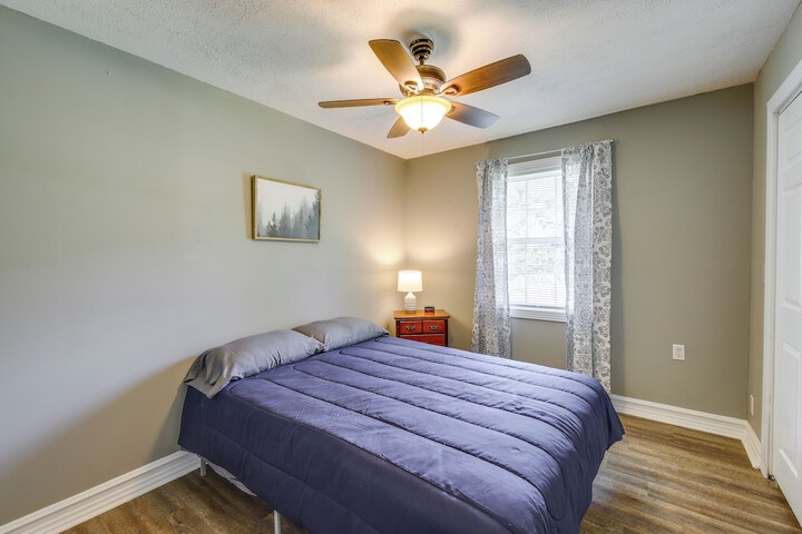 Huntsville Vacation Rental w / Fire Pit