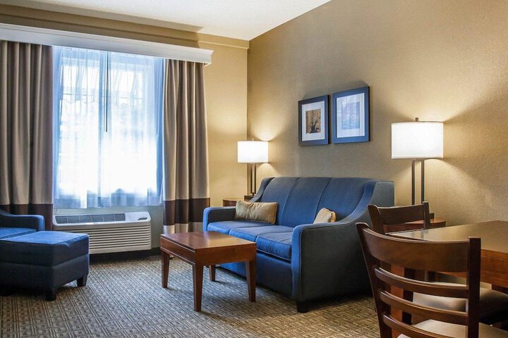 Room 40 of 54