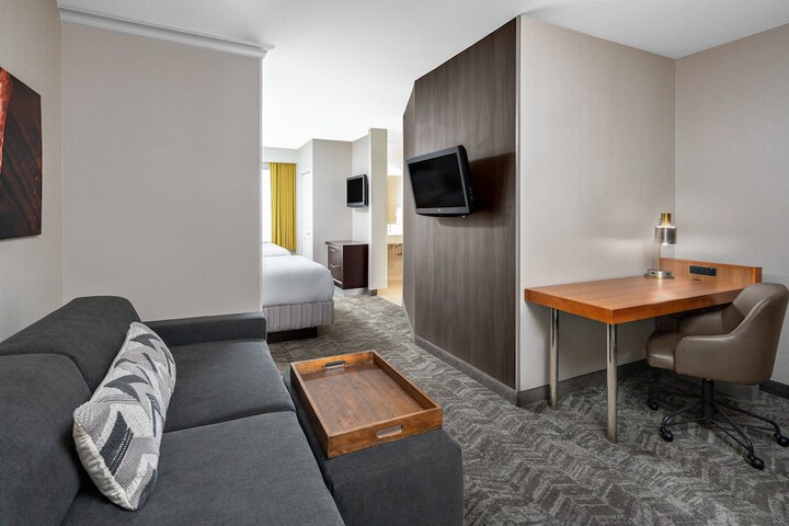 Room 13 of 24