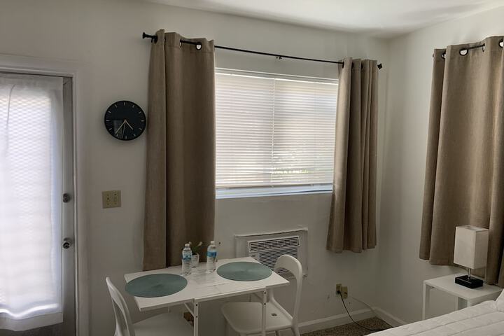 Room 25 of 43