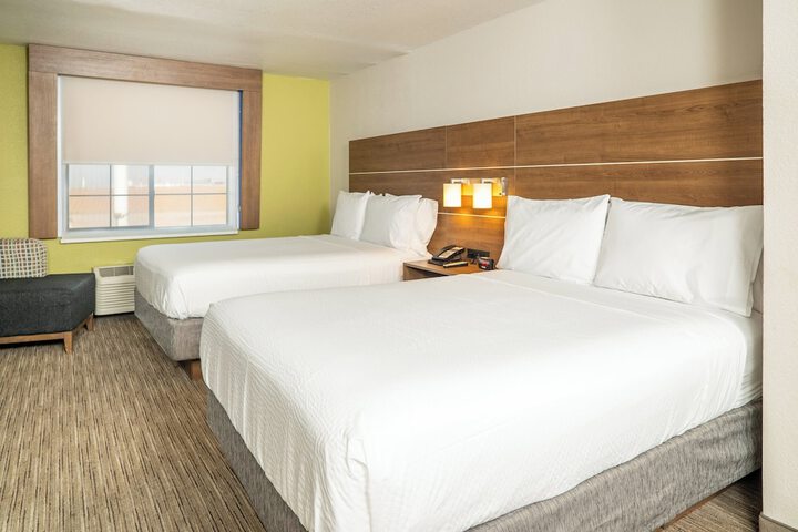 Holiday Inn Express Hotel & Suites Hesperia by IHG