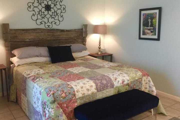 Room 11 of 29