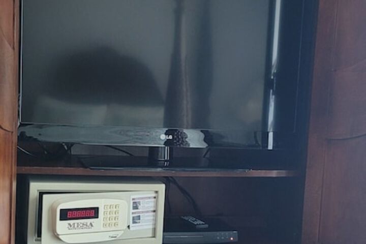 Room 20 of 100