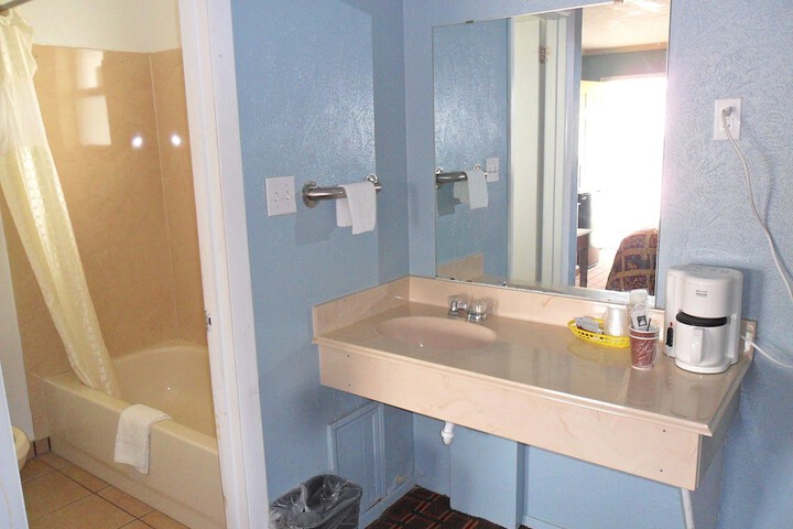 Room 20 of 41