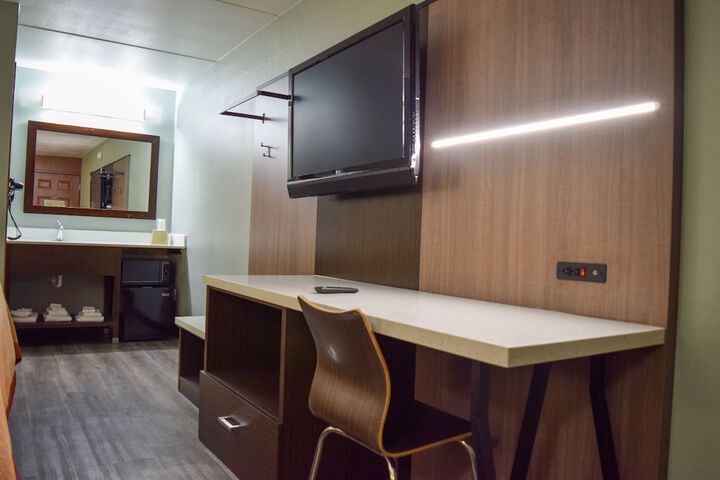 Room 21 of 25