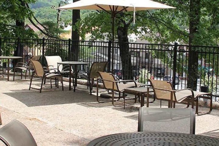 Terrace/Patio 38 of 51