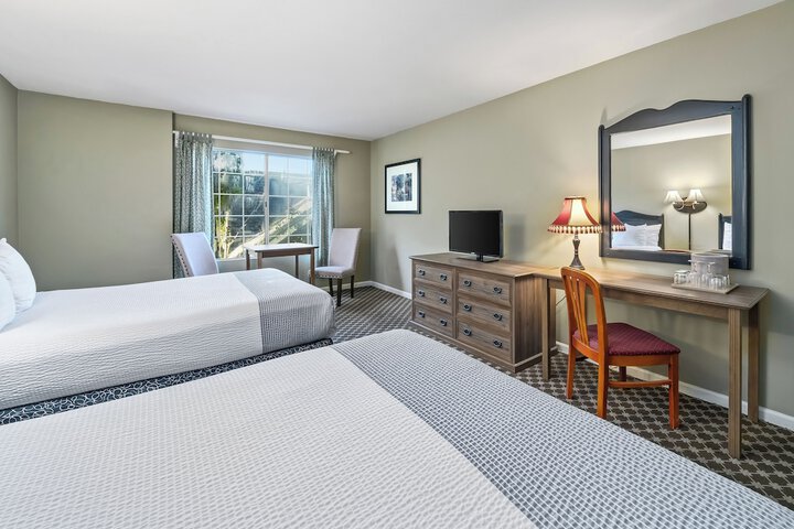 Cambria Pines Lodge