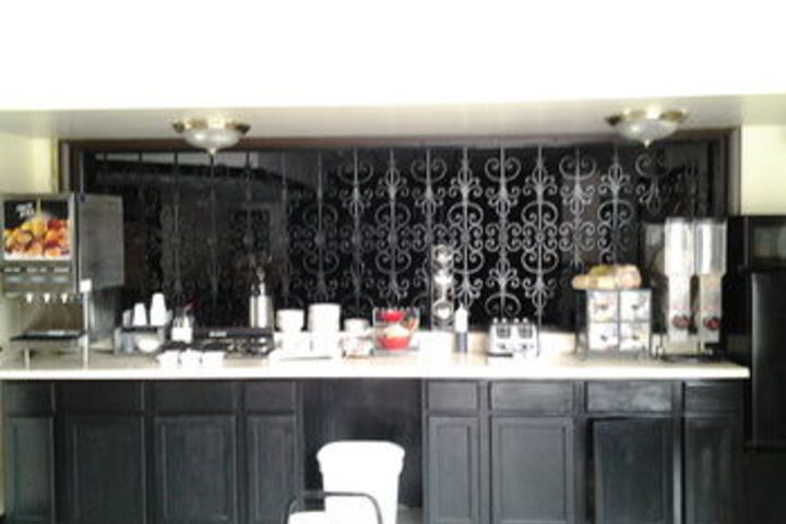 Hanover Hotel & Banquet Center