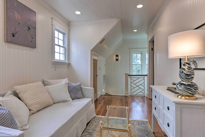 Luxe Fairhope Home w / Covered Patio: Walk to Bay