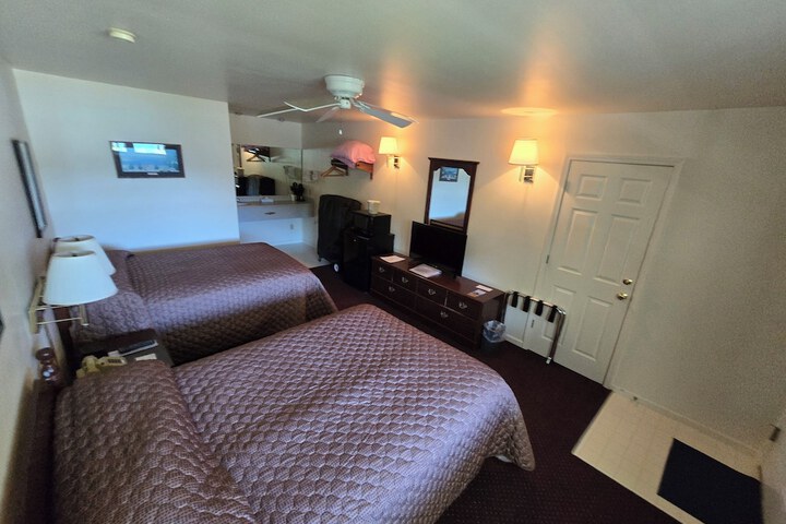 Lake View Motel