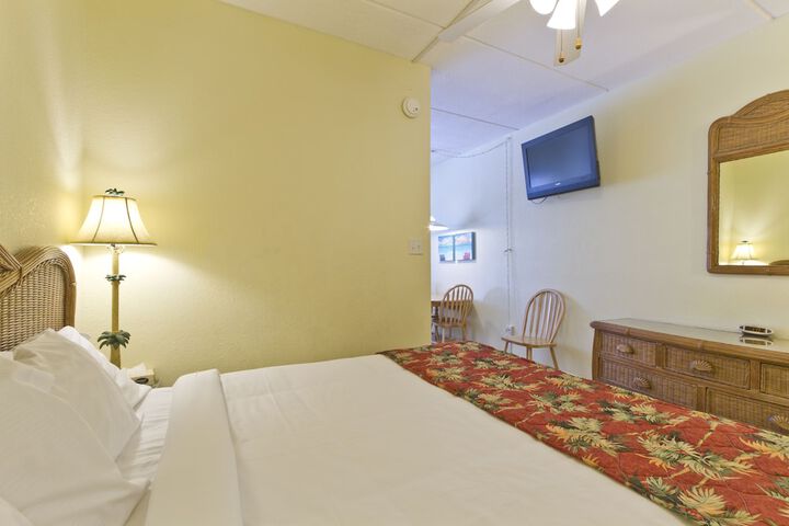 Room 21 of 28