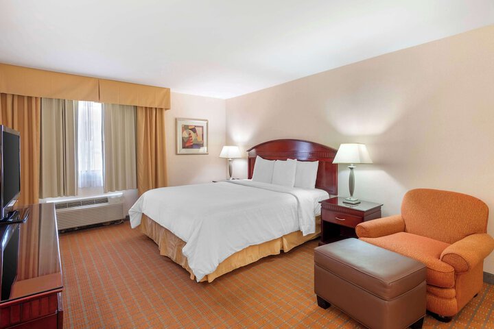 Best Western Plus West Covina Inn