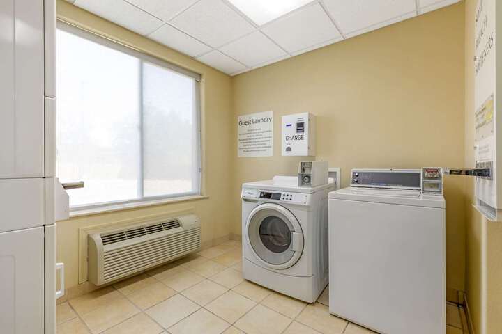 Comfort Inn & Suites (Formerly Executive Inn & Suites Mexia)