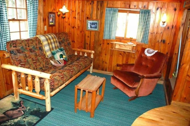 Room 44 of 145