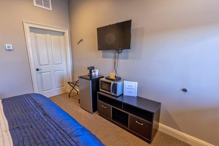 Room 7 of 24