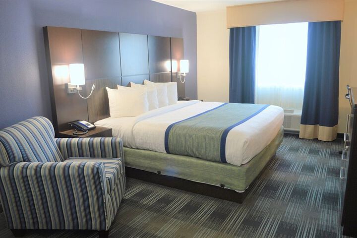 Room 34 of 66