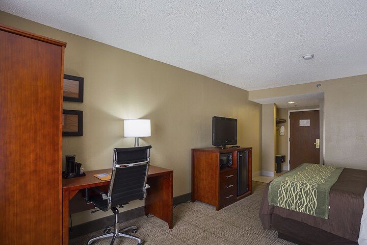 Room 33 of 58
