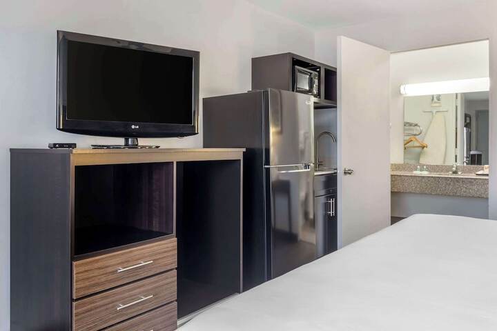 Room 19 of 34