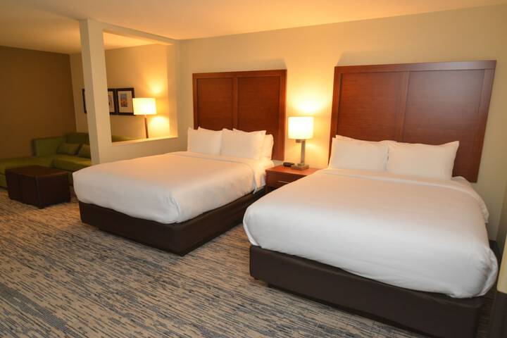 Room 30 of 49