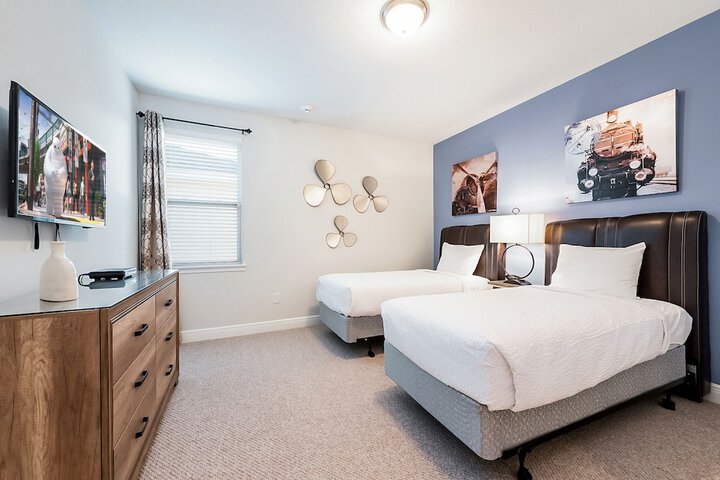 Room 354 of 705