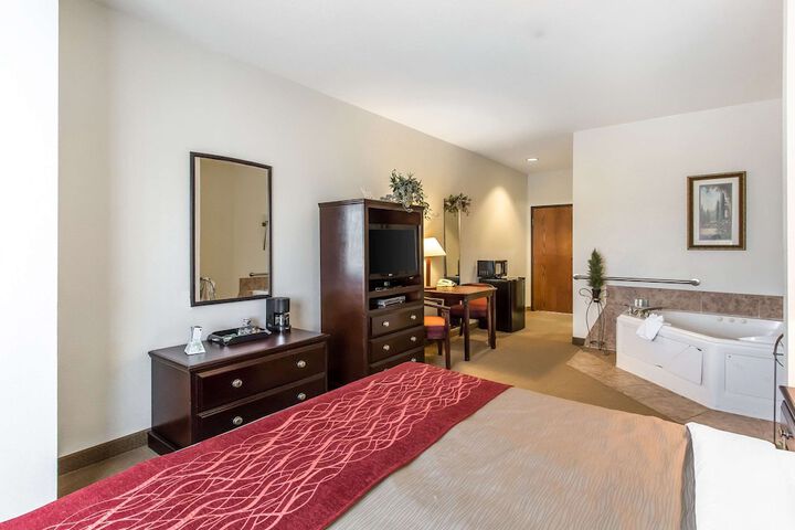 Room 17 of 27