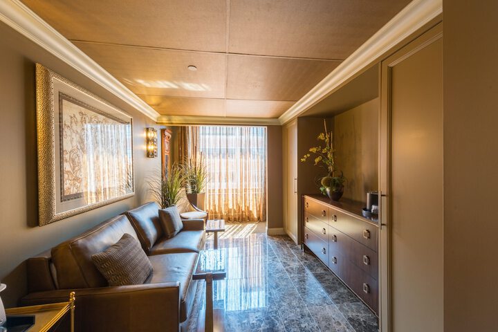 Room 49 of 108