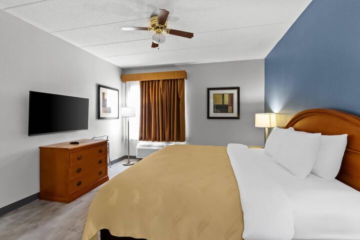Quality Inn & Suites CVG Airport
