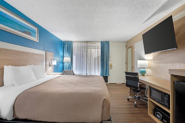 Quality Inn & Suites Conference Center