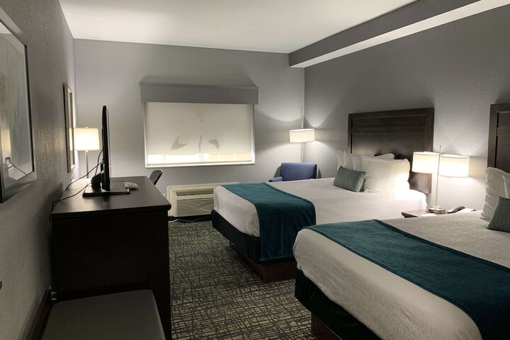 Room 7 of 27