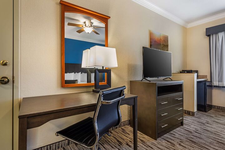 Room 20 of 35