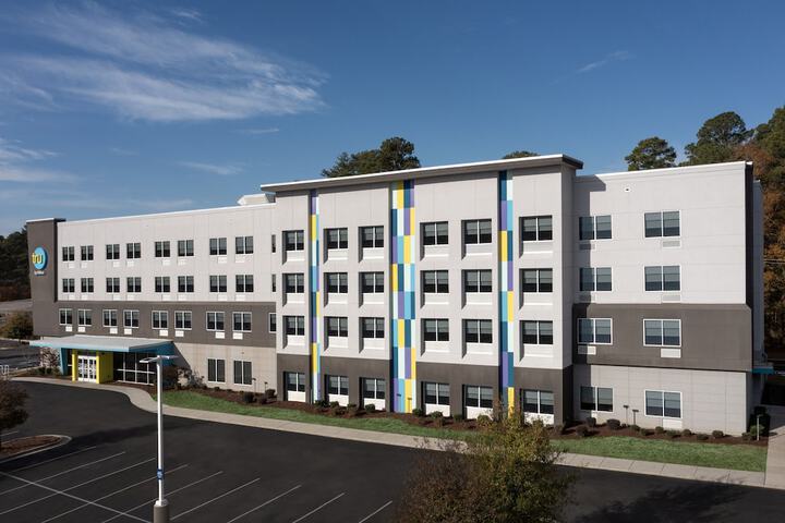 Tru by Hilton Fayetteville I-95 NC
