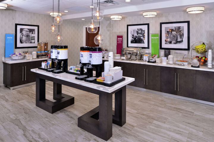 Hampton Inn & Suites Atlanta / Marietta