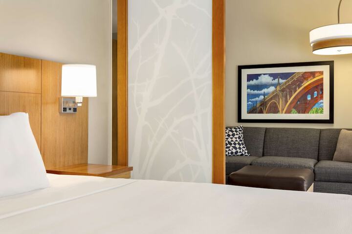 Room 14 of 43
