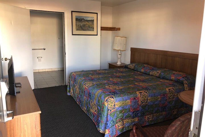 Room 12 of 14