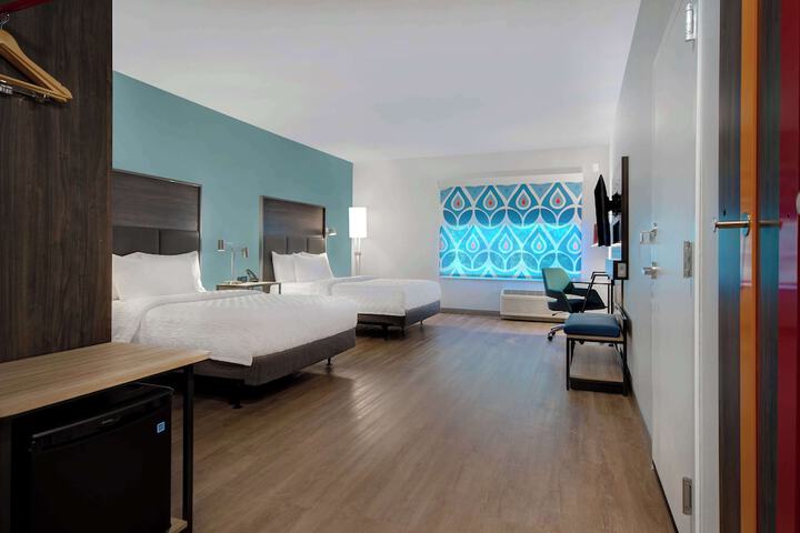Room 27 of 52