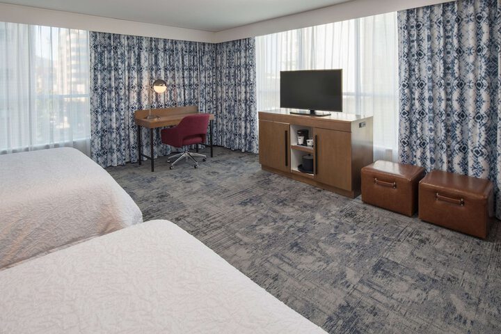 Room 18 of 48