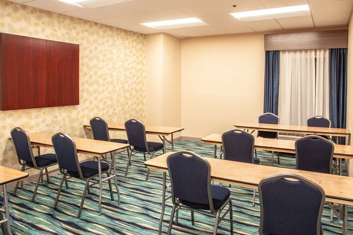 Hampton Inn & Suites Jackson-Coliseum