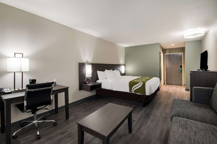 Room 45 of 127