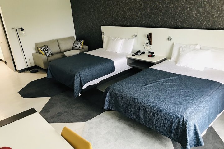 Room 37 of 68