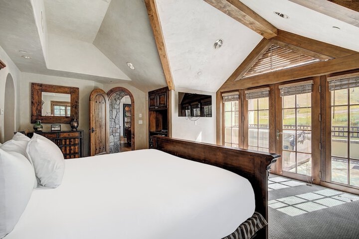 The Lodge at Vail a RockResort by Vail Resorts