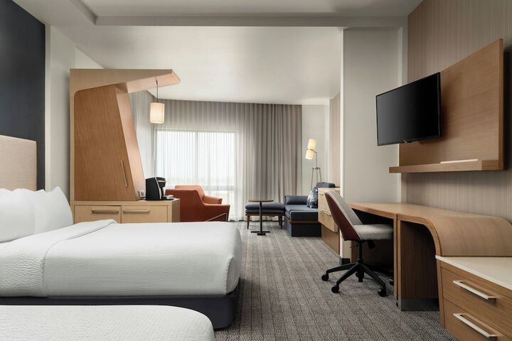 Room 17 of 41