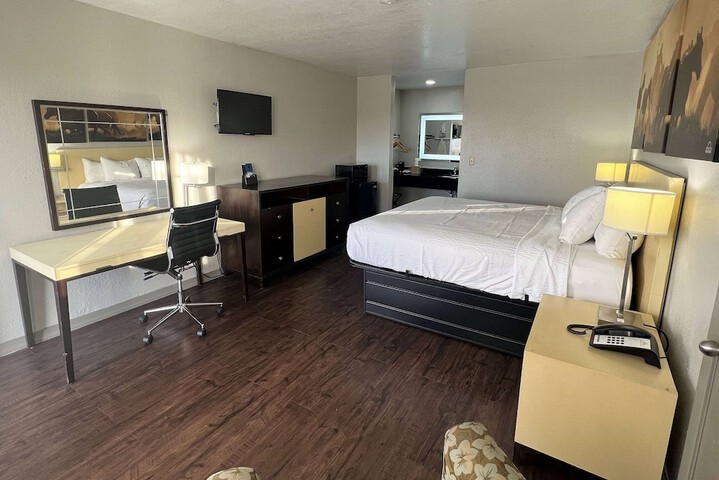 Room 20 of 24